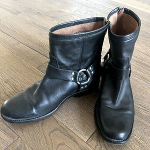 Frye Harness Short boots size 9 - light wear